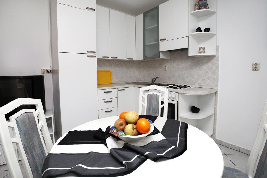 Apartments In Beautiful Split Podstrana Habitación foto